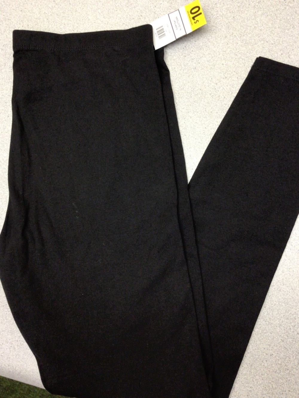5/$25.00 New with tag women’s size large black leggings